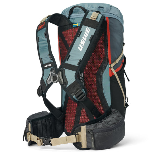 Tracker 22L Daypack